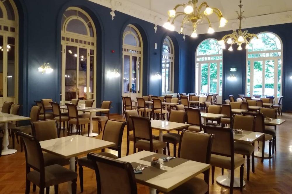 Grand Hotel Regina Salsomaggiore Salsomaggiore Terme Ngoại thất bức ảnh